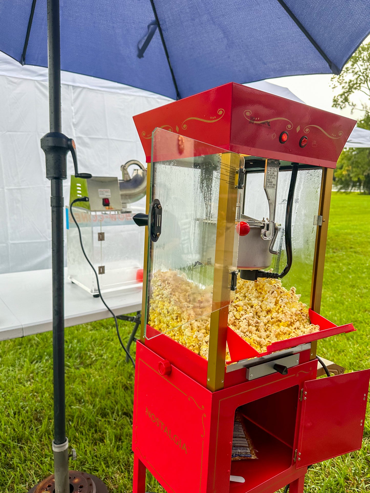 Commercial 8oz Popcorn Machine for Events in Central Florida